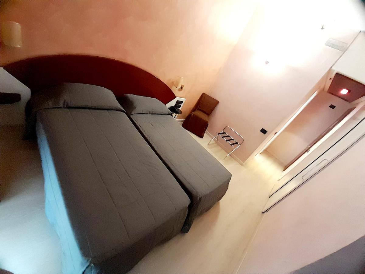 Hotel Continental Torino Kültér fotó