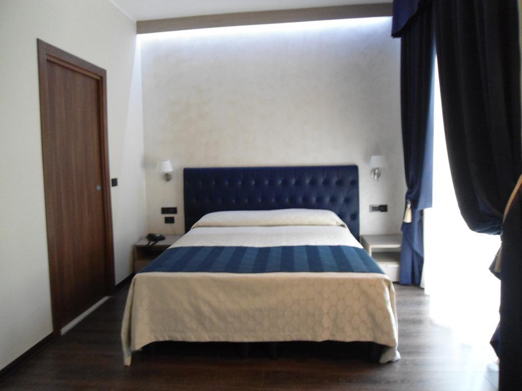Hotel Continental Torino Kültér fotó